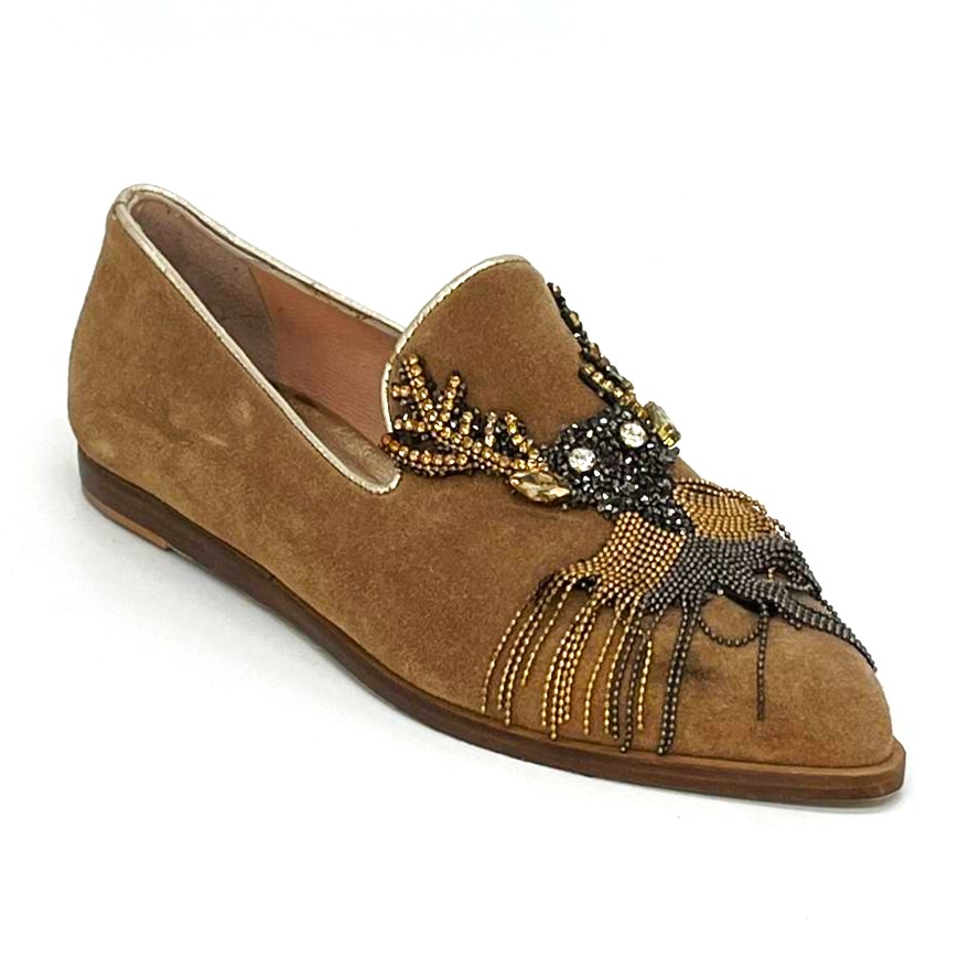 Embroidered brown loafer Embroidered brown loafer - Image 1