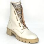 Beige embroidered boot