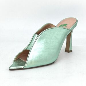 Metal green heel