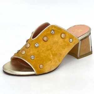 Ochra suede sandal